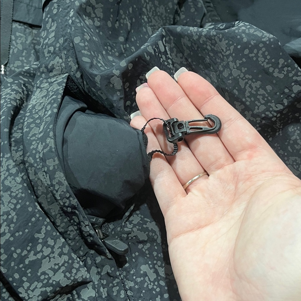 Lululemon x SoulCycle | Ride & Reflect Jacket - Picture 13 of 16